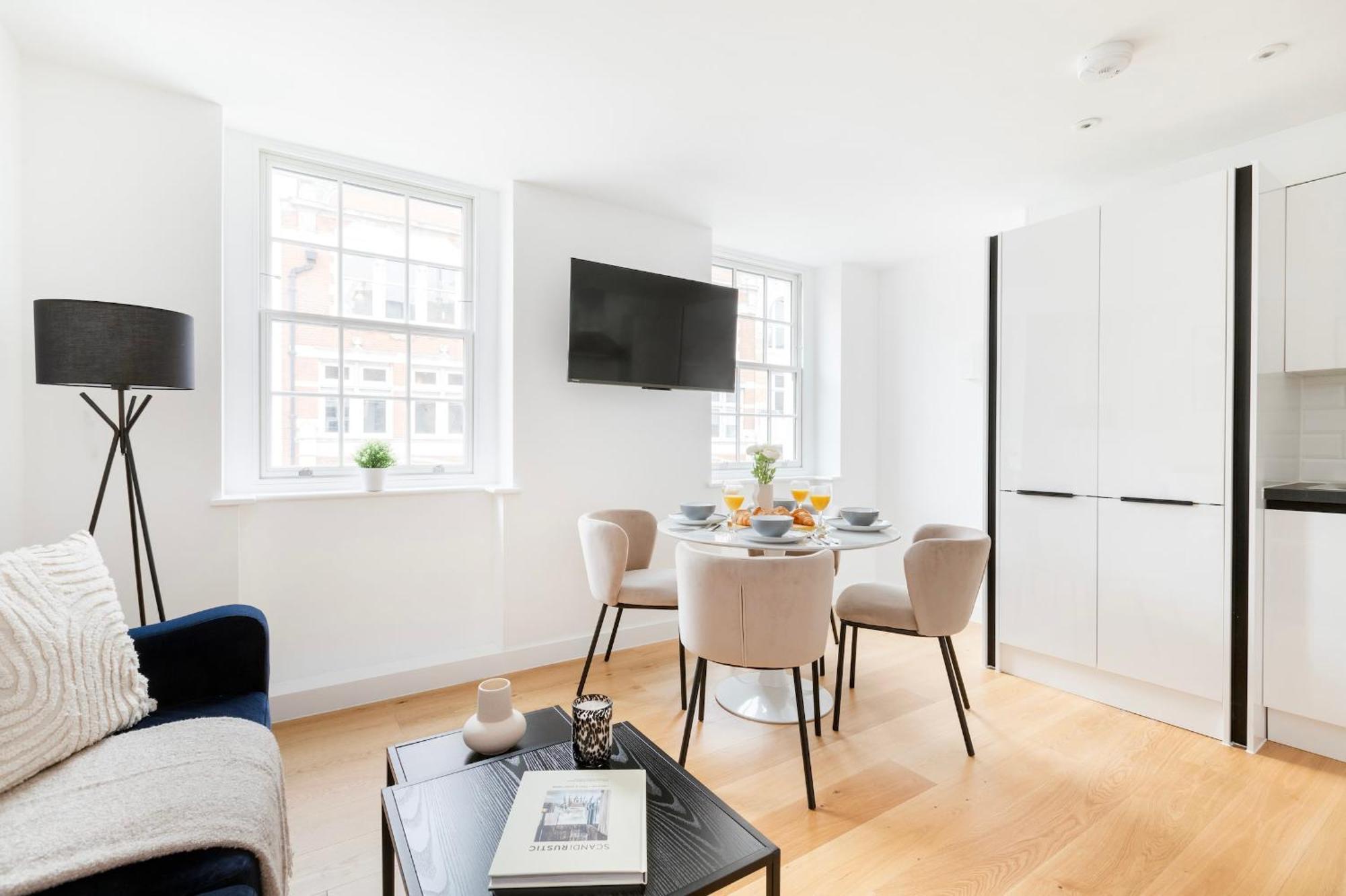 Fitzrovia With Balcony - Cityapartmentstay London Exterior photo