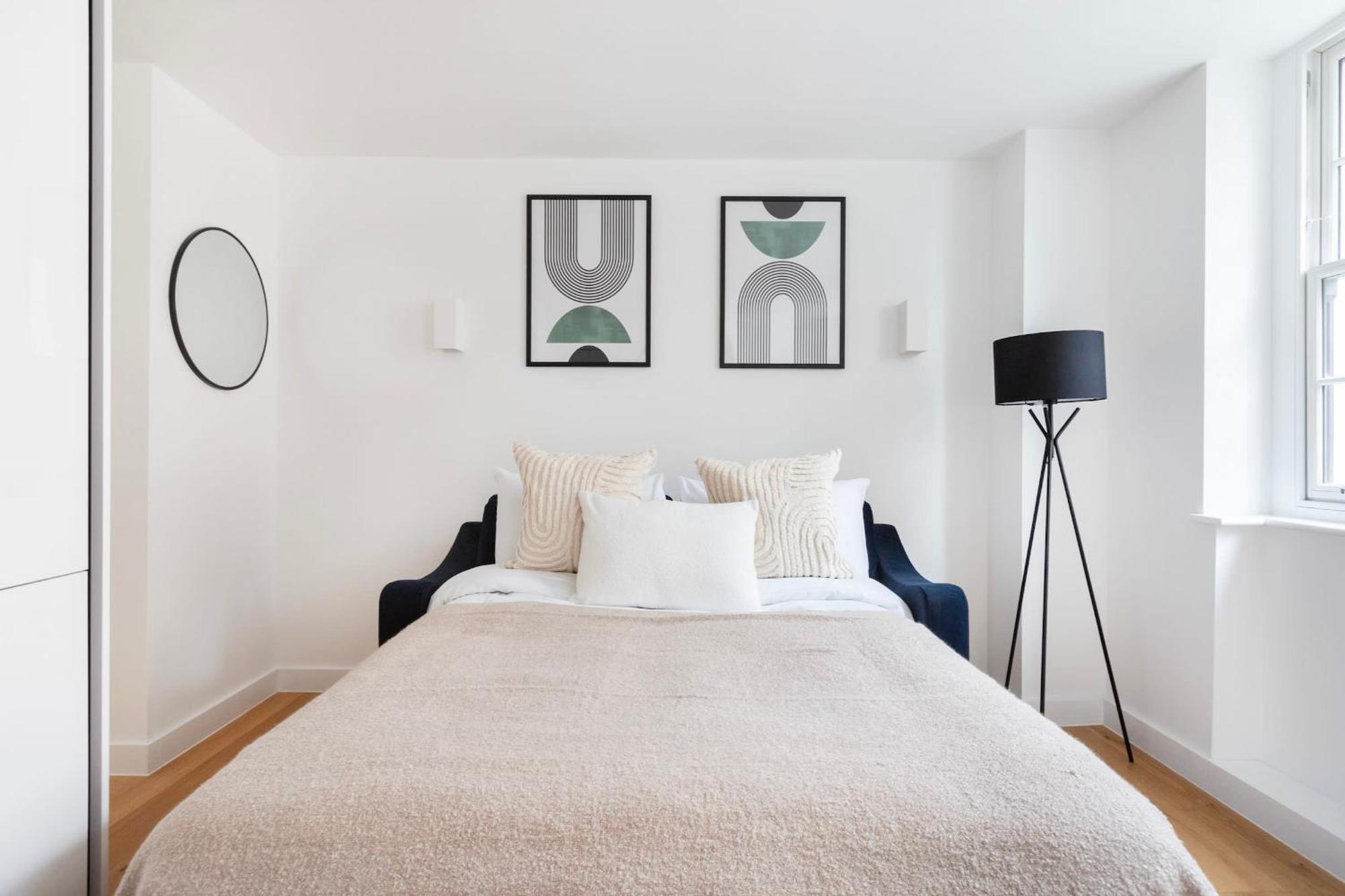 Fitzrovia With Balcony - Cityapartmentstay London Exterior photo